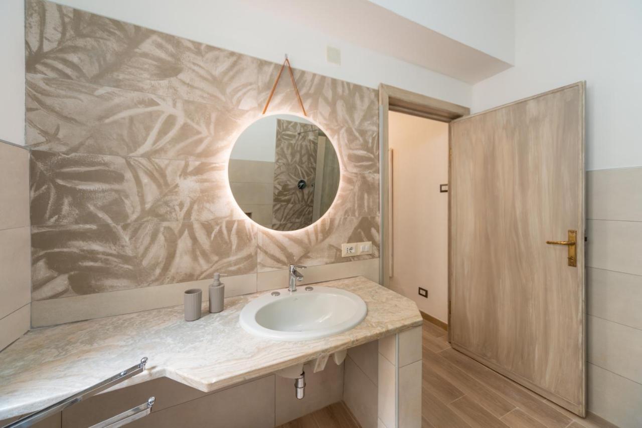 Cozy Guest House Downtown Olbia Ngoại thất bức ảnh