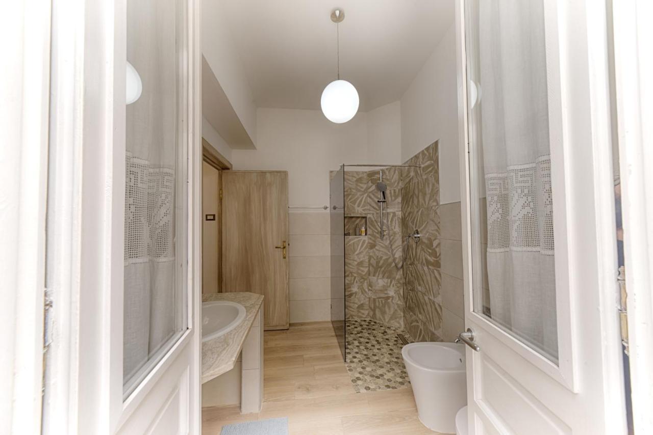 Cozy Guest House Downtown Olbia Ngoại thất bức ảnh