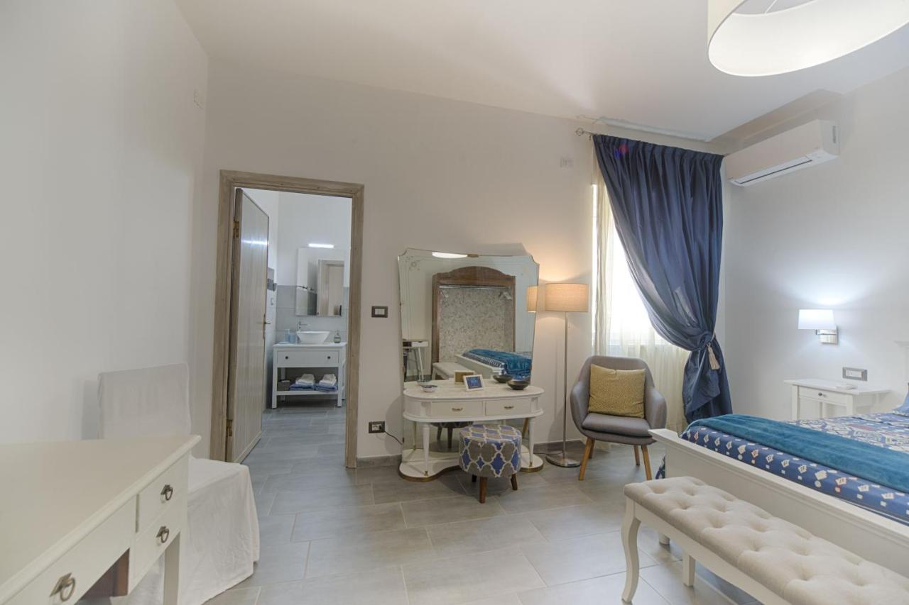 Cozy Guest House Downtown Olbia Ngoại thất bức ảnh