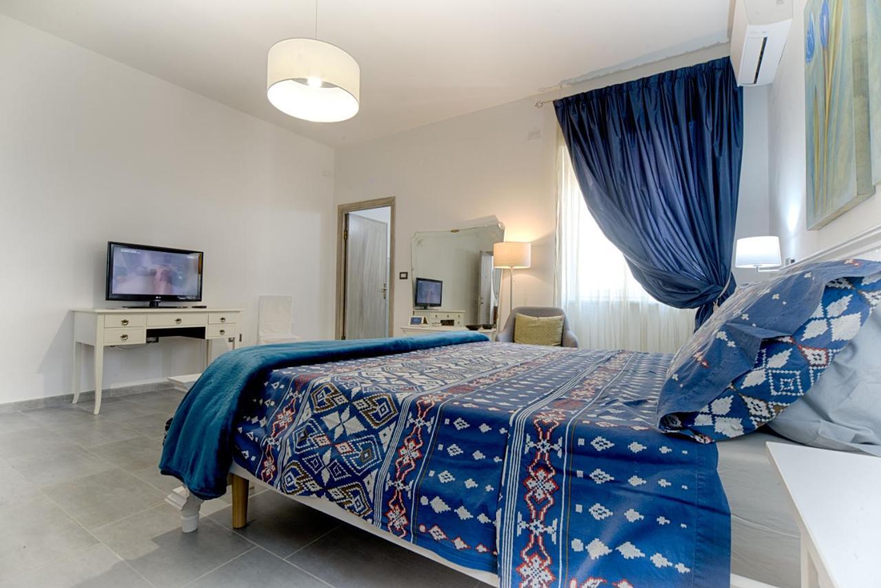 Cozy Guest House Downtown Olbia Ngoại thất bức ảnh