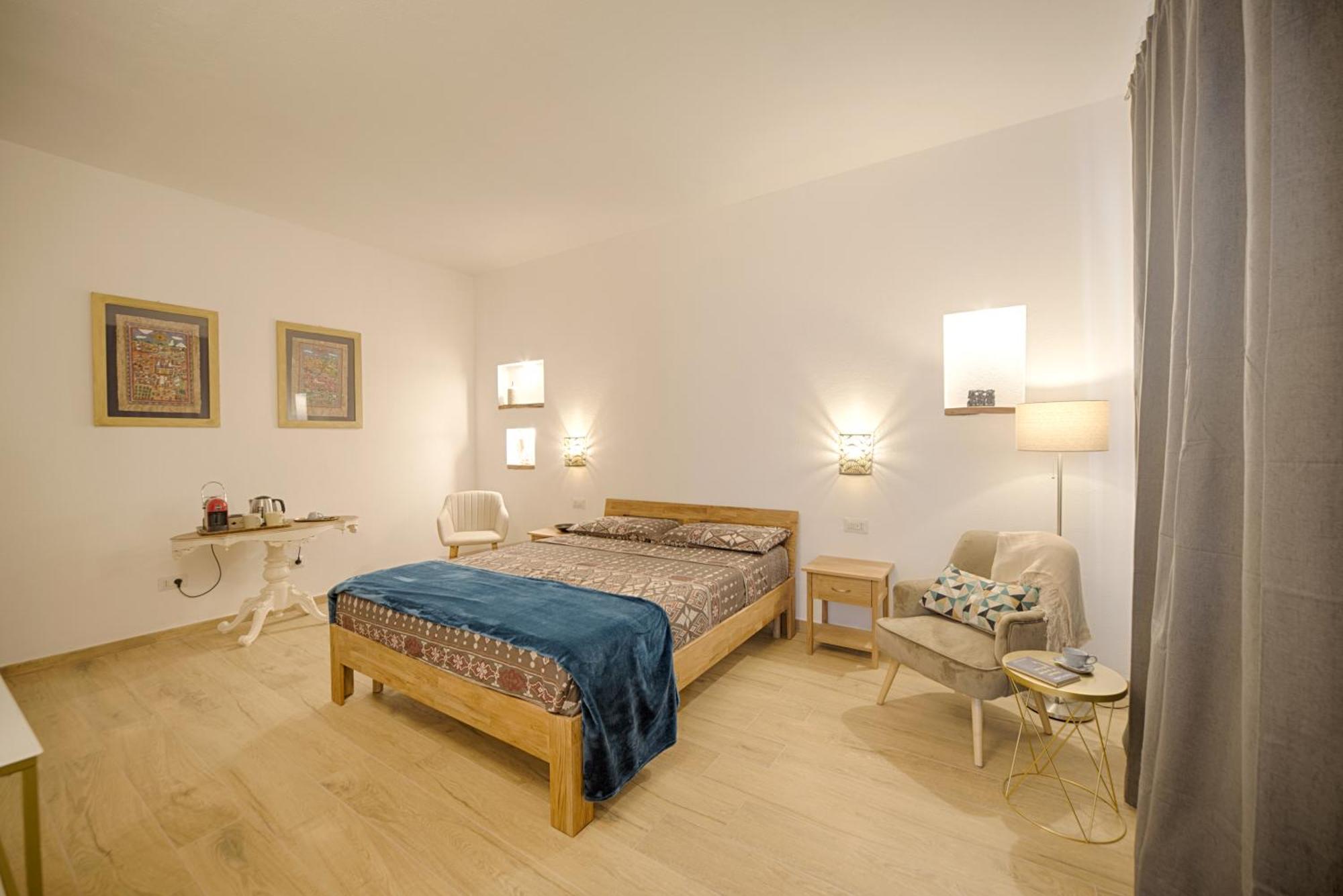 Cozy Guest House Downtown Olbia Ngoại thất bức ảnh
