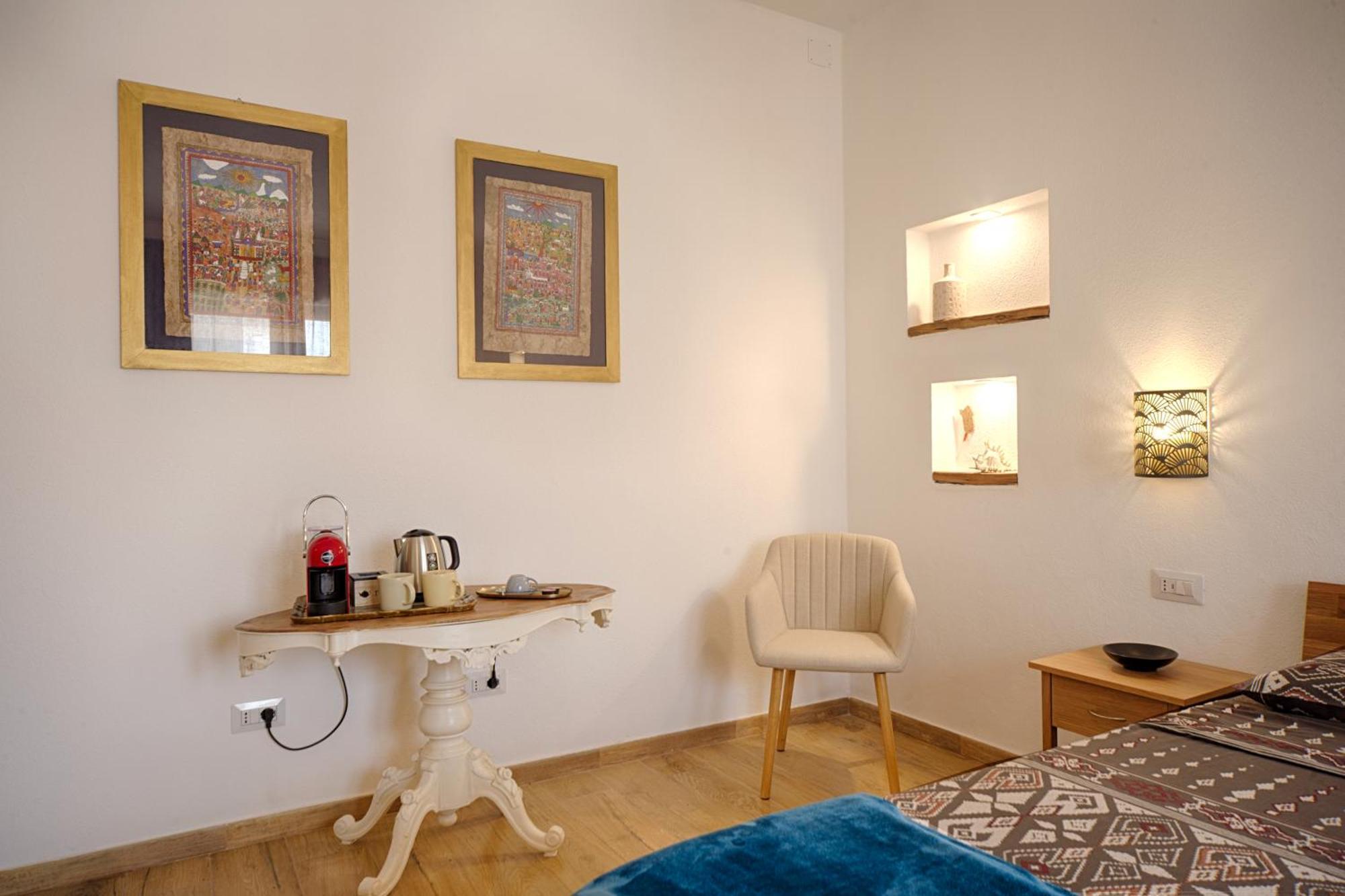 Cozy Guest House Downtown Olbia Ngoại thất bức ảnh